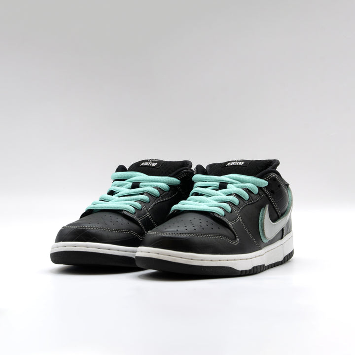 Nike Dunk Low SB x Diamond Supply Co. Black Diamond