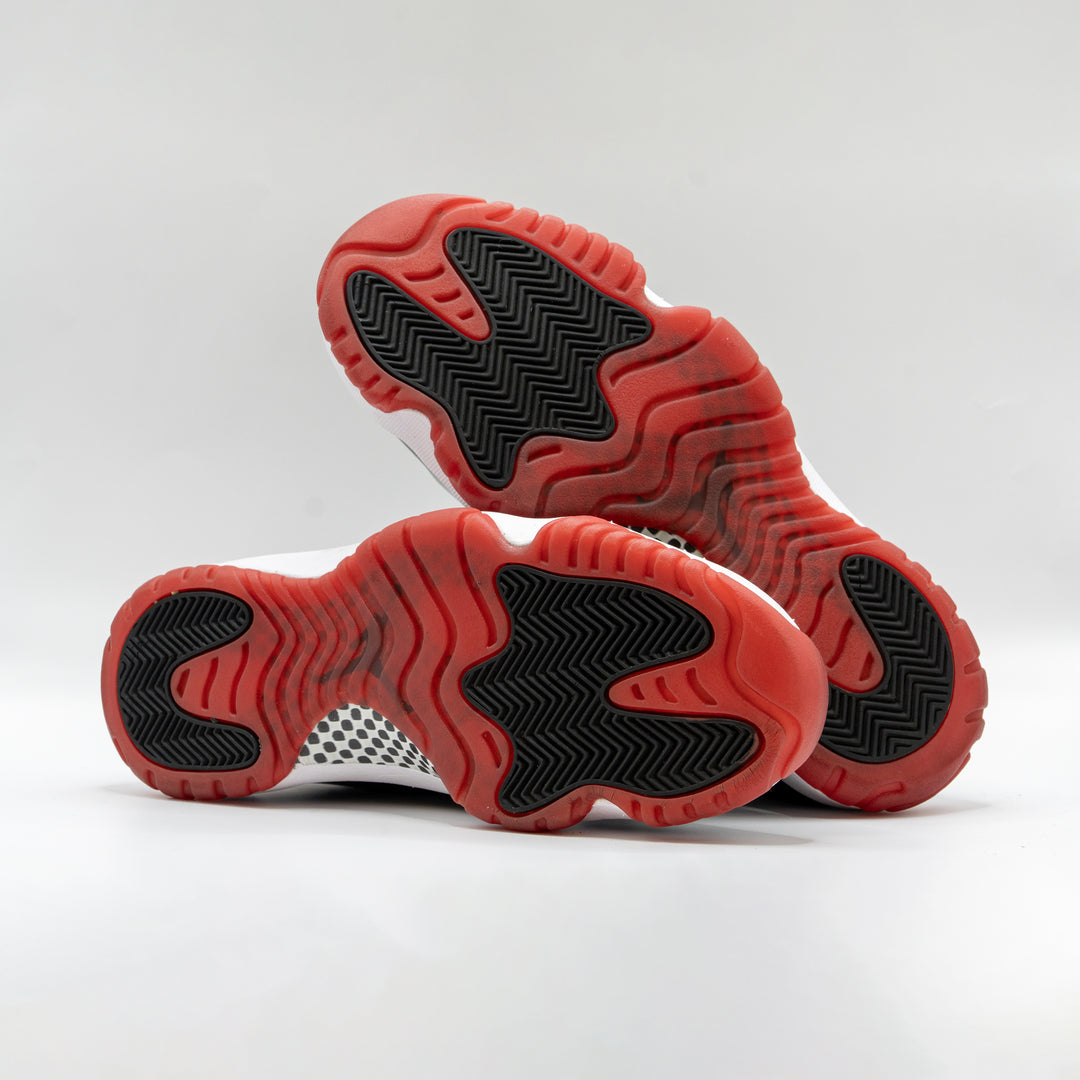 Air Jordan 11 OG 'Bred' 1996